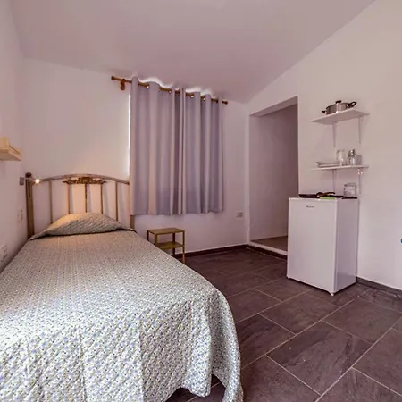 Guest house La Violeta *